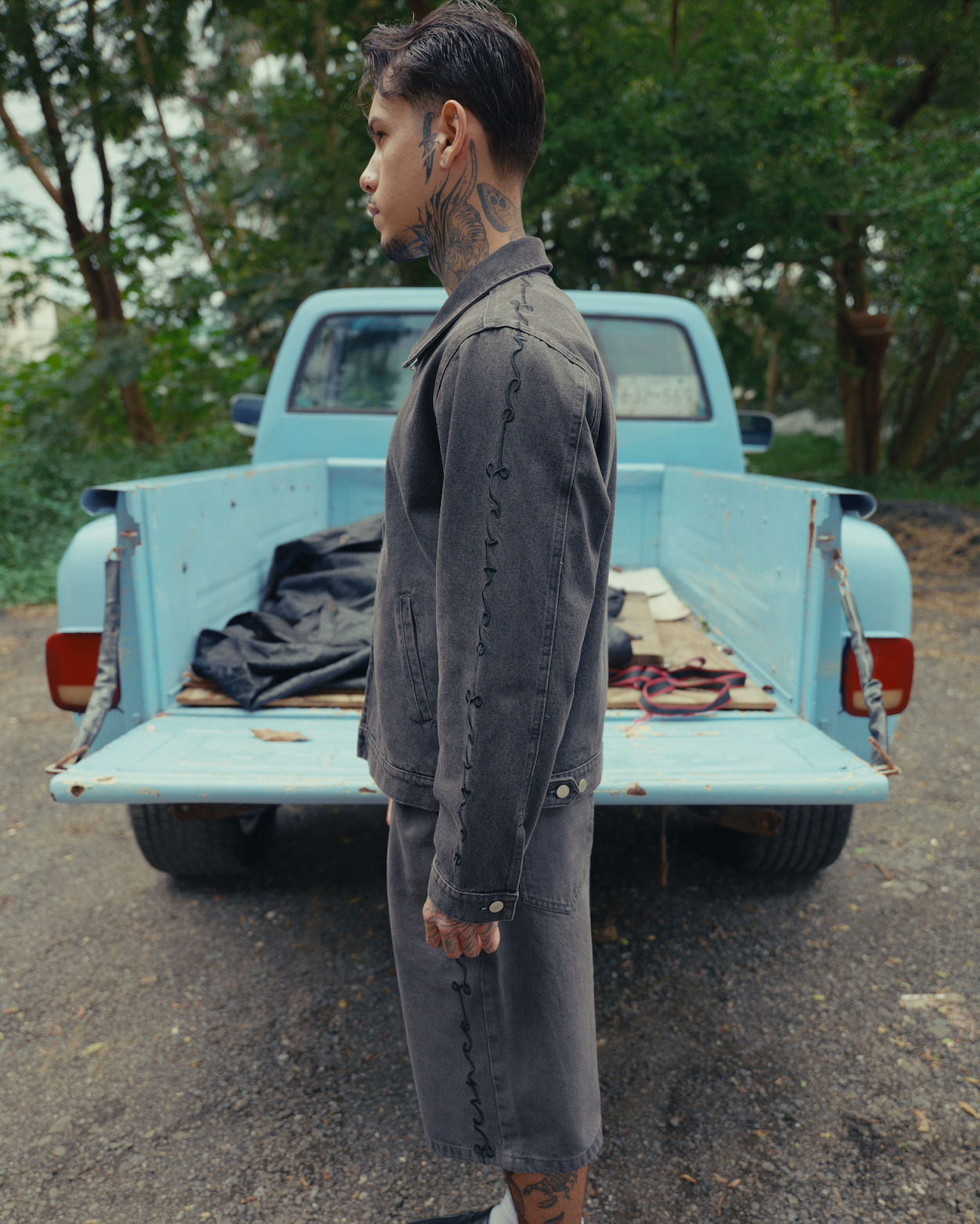 FRSH DENIM ESSENTIALS