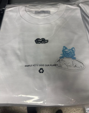 Load image into Gallery viewer, Cat t-shirt
